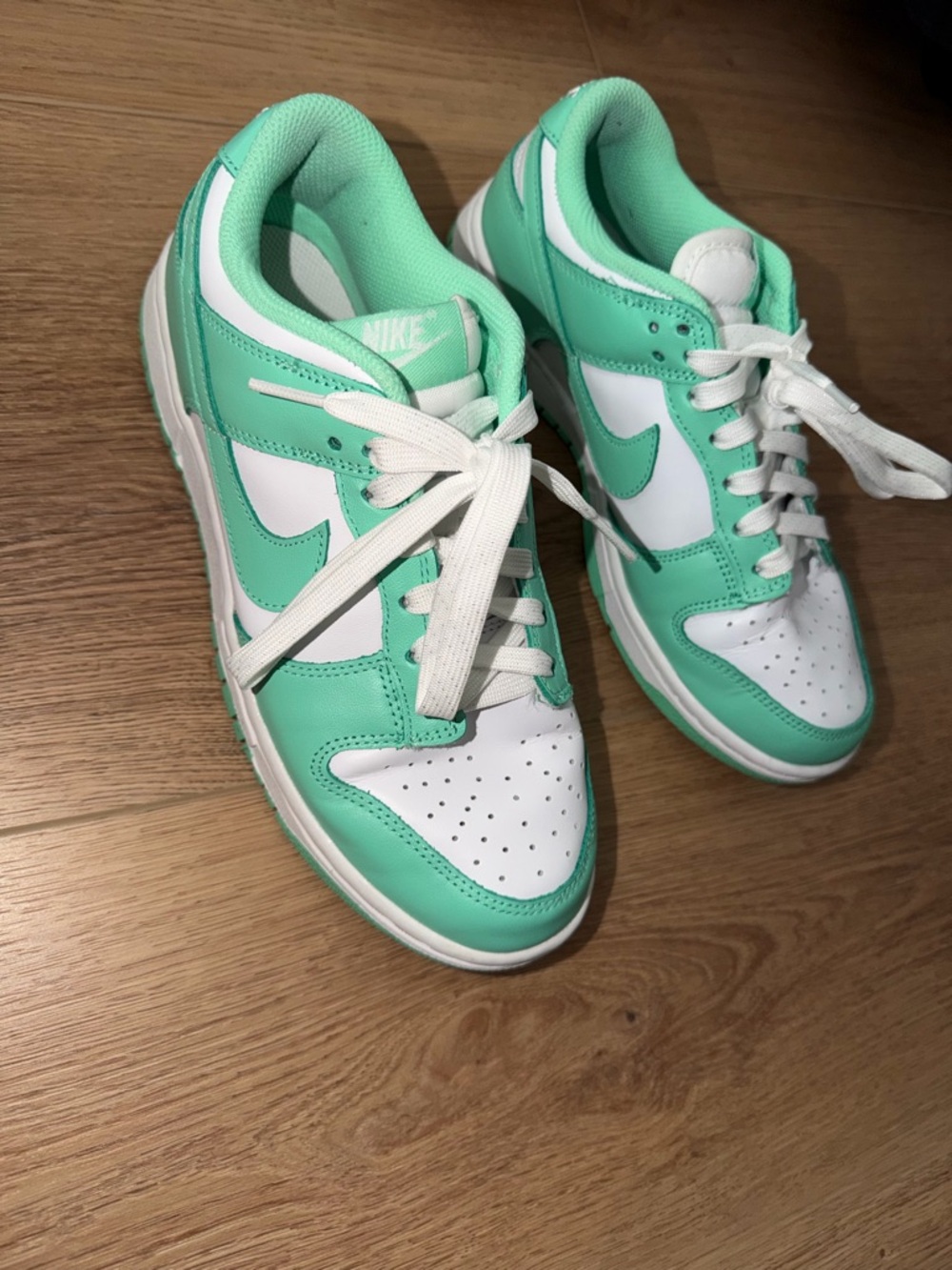 Nike Women’s Low-Top Sneakers — Mint Green & White